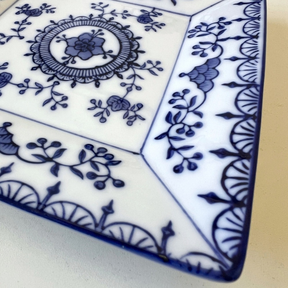 Vintage Royal China Blue Onion Ironstone Square Plate Dish 6" USA - Picture 5 of 9